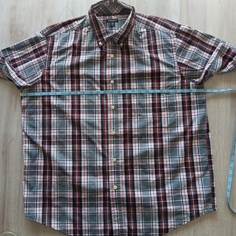 George Short-Sleeve Button Down Collared Shirt Pl… - image 5